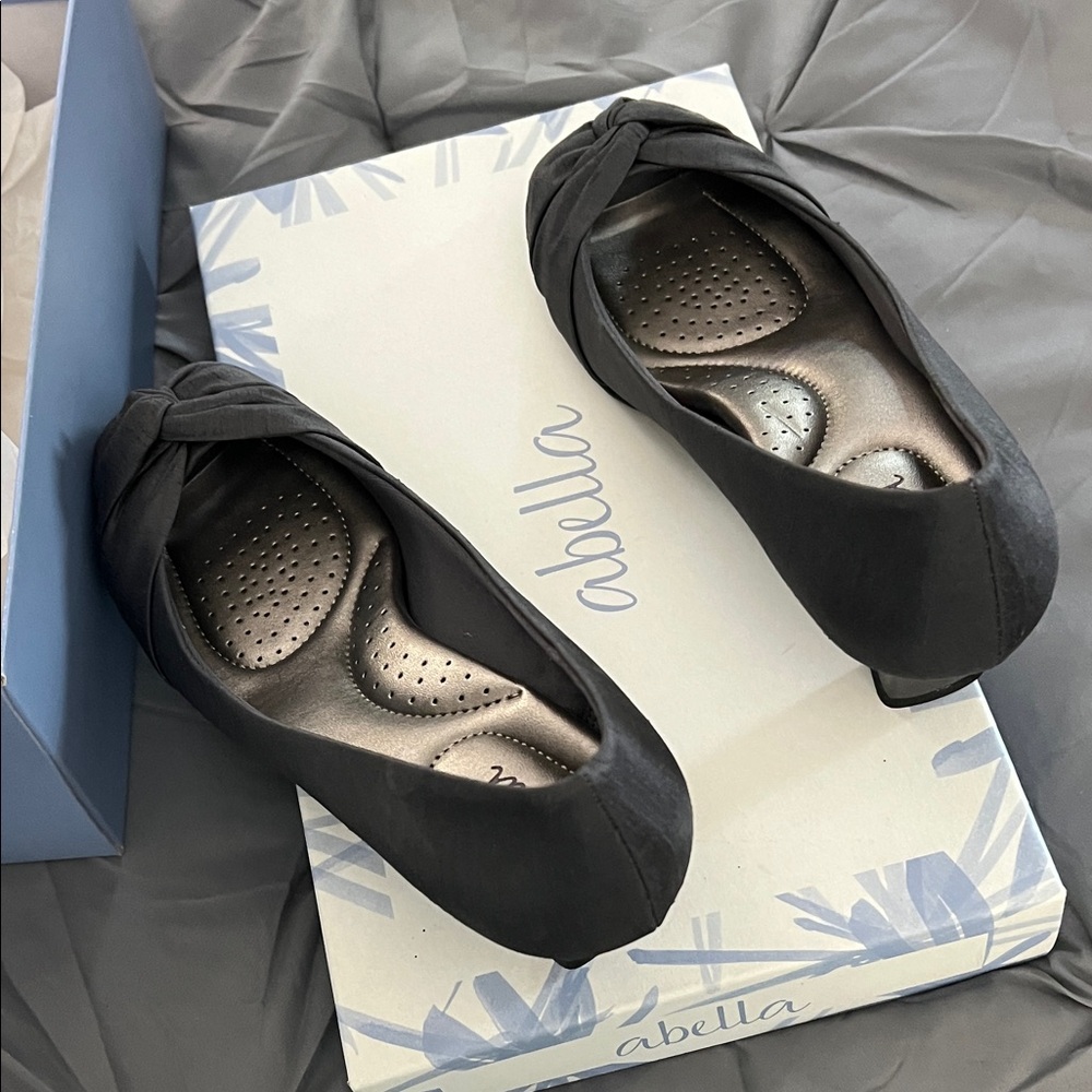 Abella Black Flats with Bow Detail